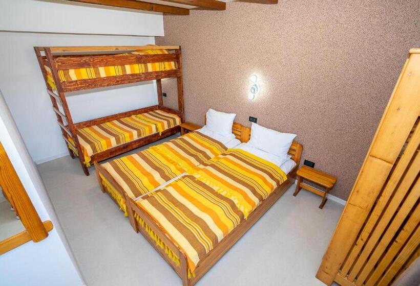 اتاق استاندارد چهار تخته, Casa Nikita