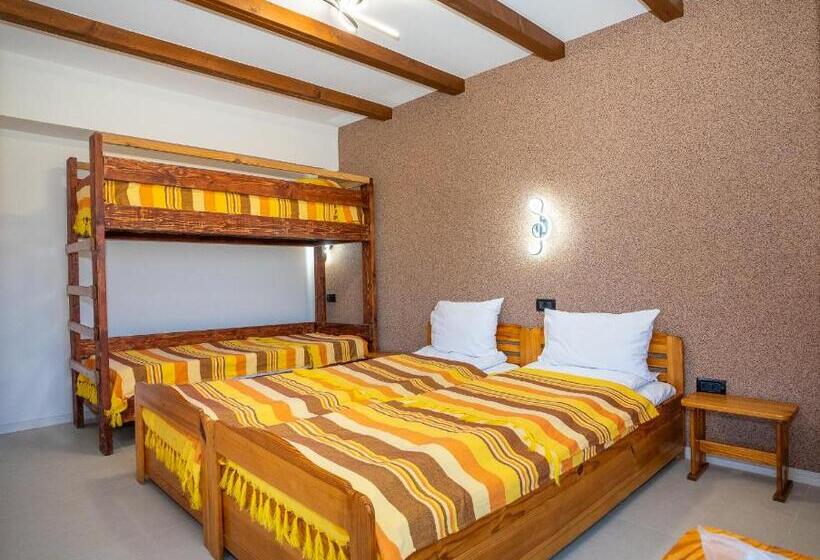 اتاق استاندارد چهار تخته, Casa Nikita