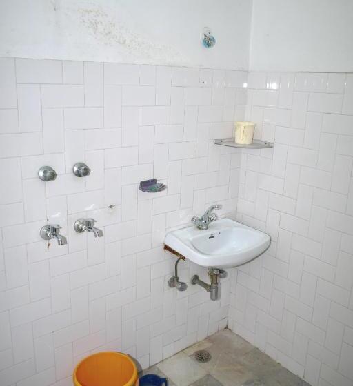 家庭间, Sandhya Guest House Varanasi Near Ganga River