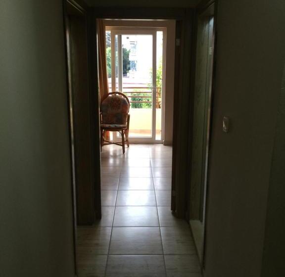 Apartamento 1 Dormitório com Sacada, Serendi Apart