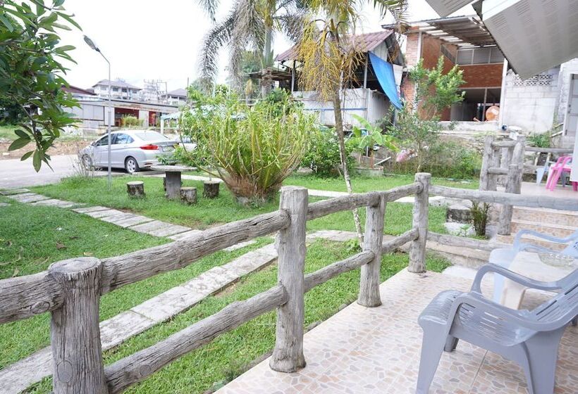 Номер Стандарт, Dahla House Ranong