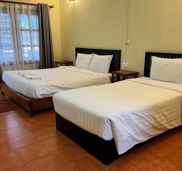 Quarto Triplo Estandar, Nice View Guesthouse