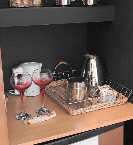 اتاق لوکس, Willow Place Guest House