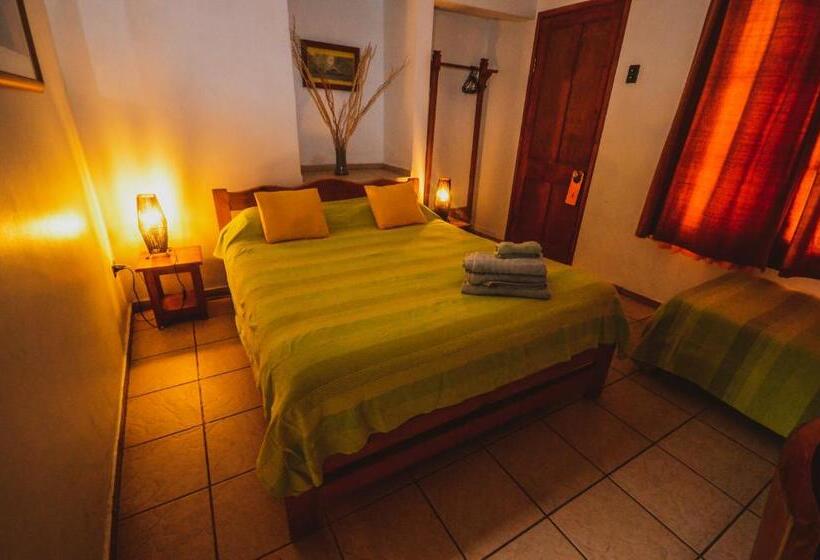 Standart Oda, Hostal El Punto
