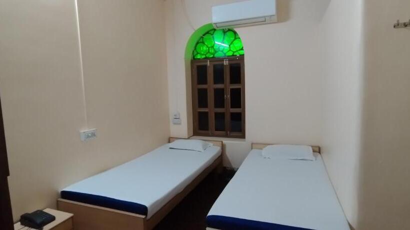 Номер Стандарт, Shaw Guest House