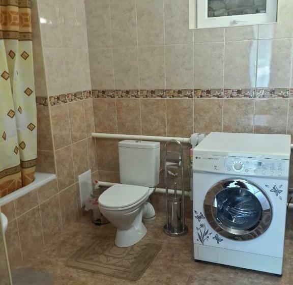 سوییت, Guest House Domashniy Uyut