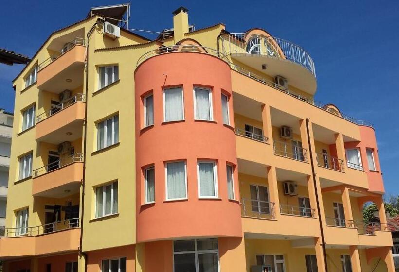 Quarto Estandar, Zlatevi Guest House