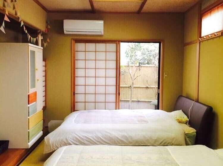 Номер Стандарт Трехместный, Yasuragi Guest House & Bar