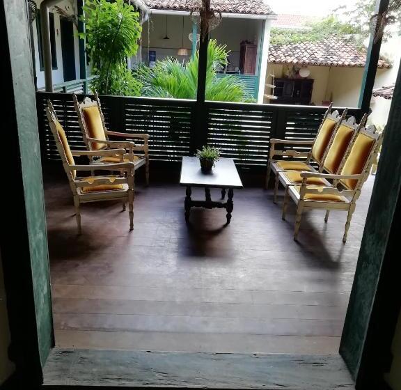 Suíte, Casa Frankie