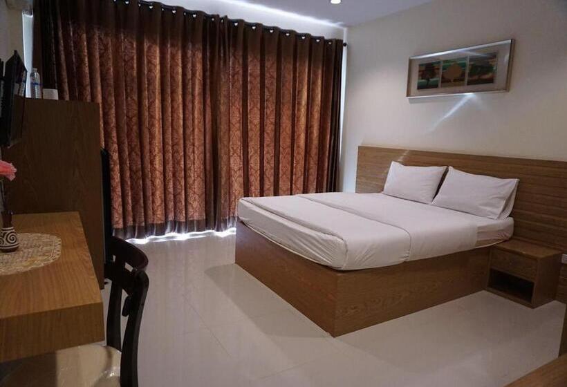 Номер Стандарт, Lew Residence