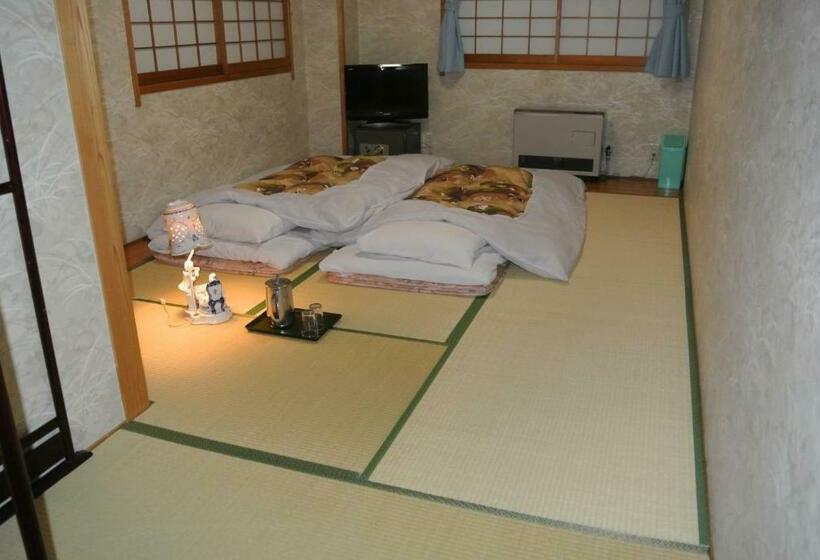 Номер Стандарт Совместная Ванная, Shinazawa