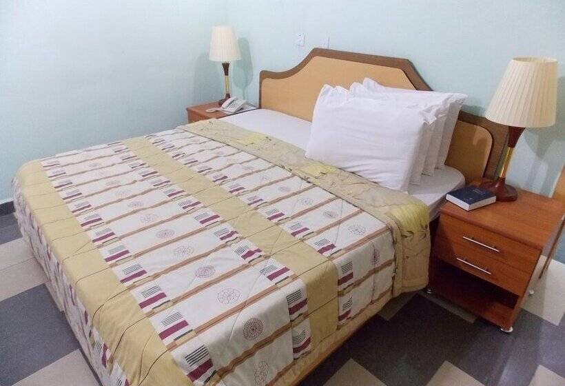 سوییت, Visa Karena Hotels