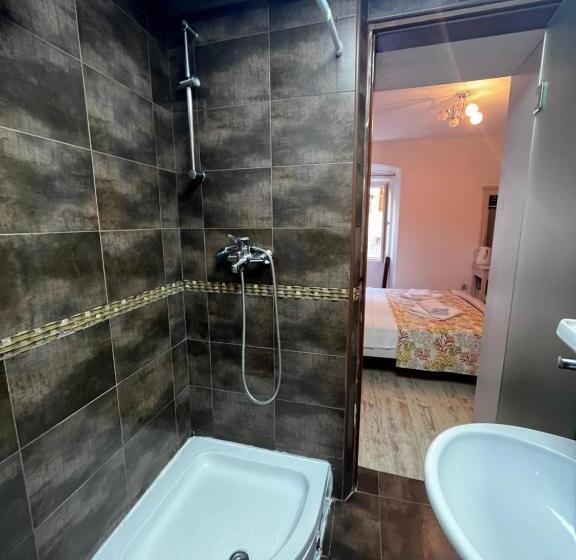 اتاق استاندارد, Guesthouse Athos