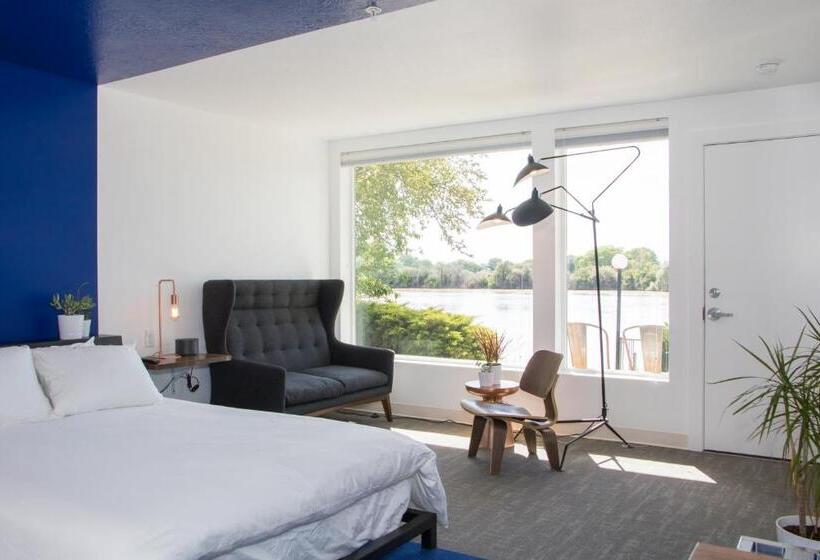 Номер Стандарт, Skyfall Guestrooms