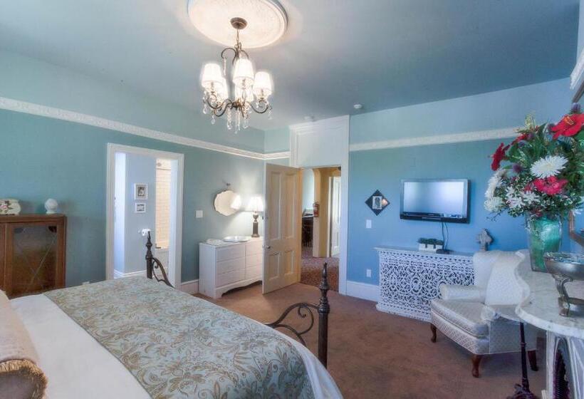 Номер Deluxe Кровать Кинг, The Woodview Inn