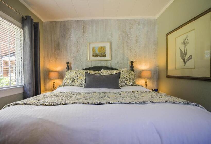 Люкс Повышенной Комфортности, The Woodview Inn