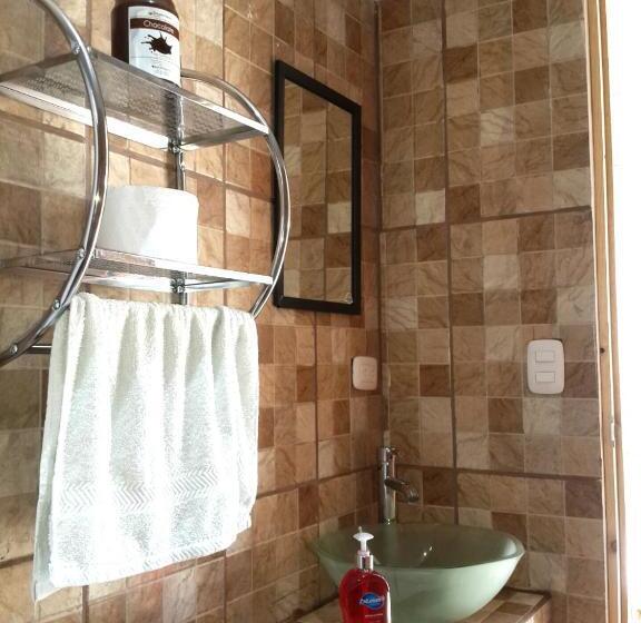 Economy Triple Room, Guest House Pura Vida