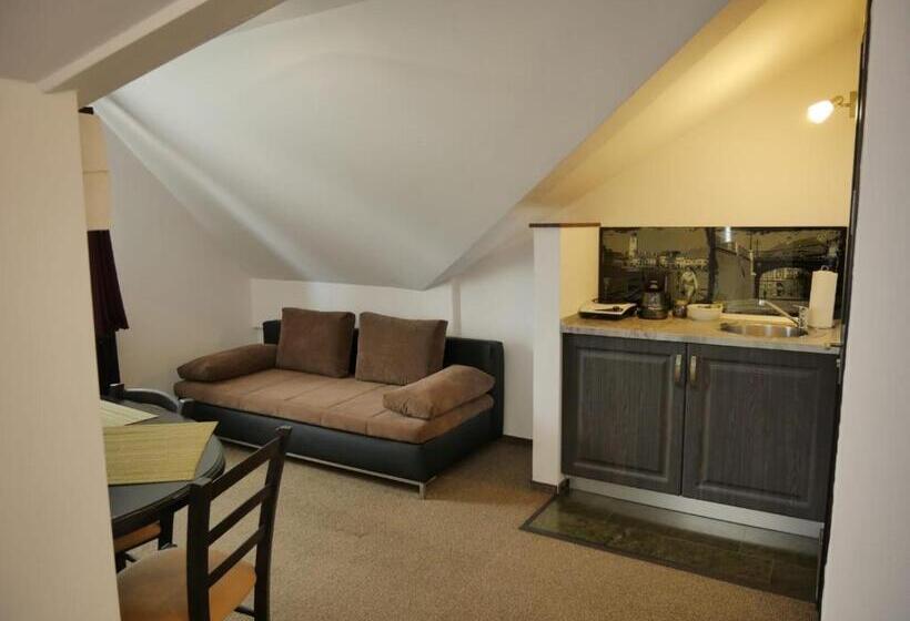 اتاق خانوادگی, Sibiu City Center Apartments