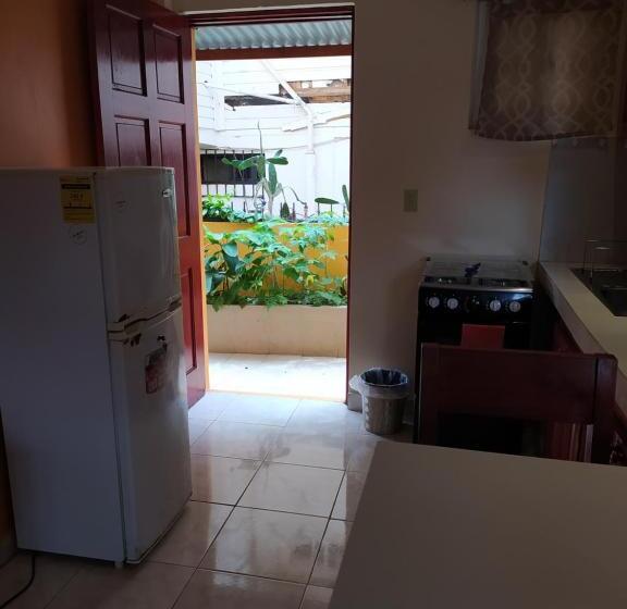إستوديو قياسى, Sun Havens Apartments & Suites