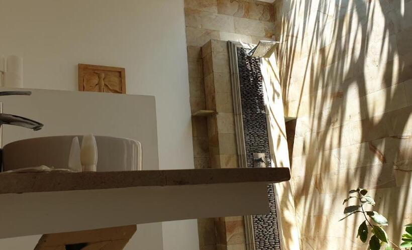 풀장 전망 디럭스 룸, Nalini Resort