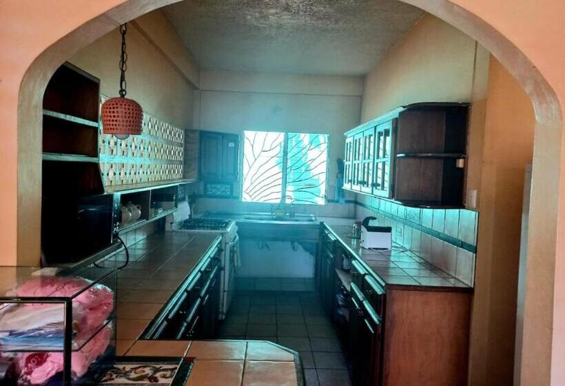 غرفة قياسية, The Seaside Garden Guesthouse