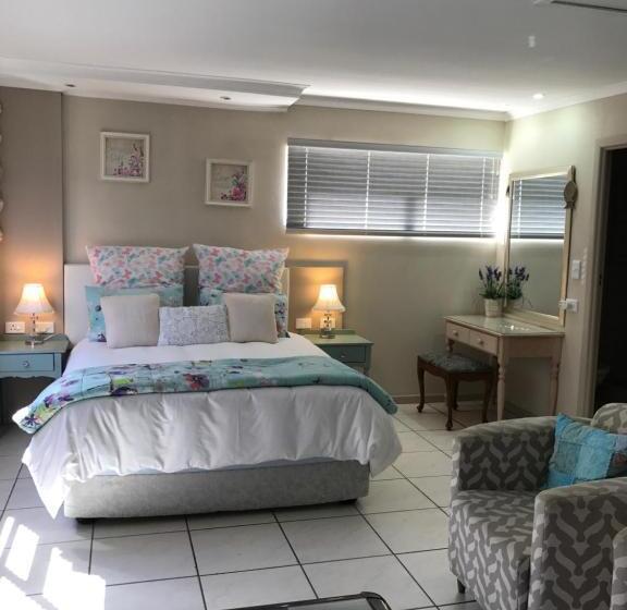 Семейный Номер, Bay Breeze Guesthouse Selfcatering