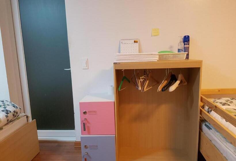 Трехместный Номер Базовый, Byulbam Guesthouse