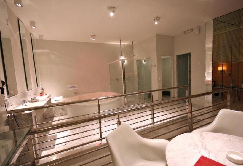 スタンダードルーム, Motel Acqua