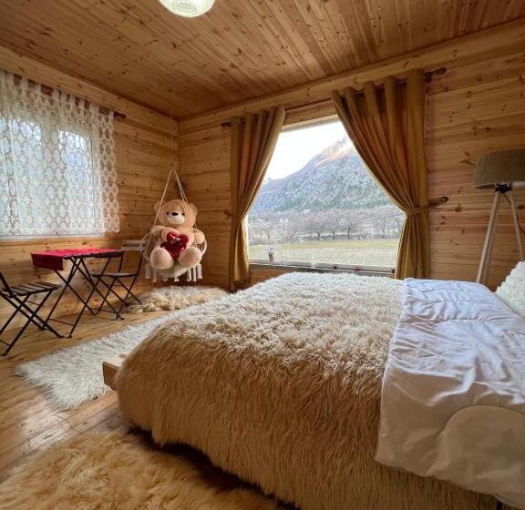 山の見えるジュニアスイート, Guesthouse Marashi