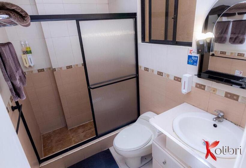חדר משפחתי דלוקס, Hostal Kolibri B&b
