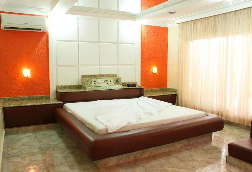 Quarto Superior Cama King, Medieval Motel E Hospedagem