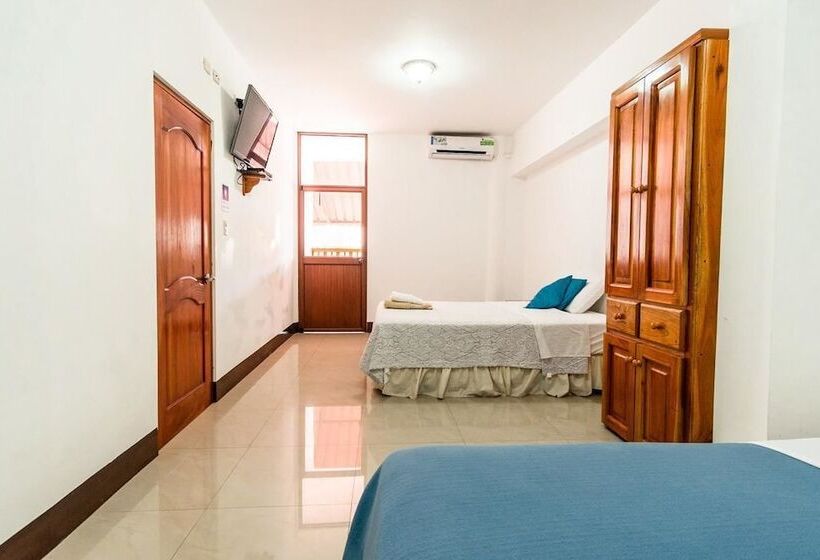 Номер Стандарт с Балконом, Hostal Tongo Reef