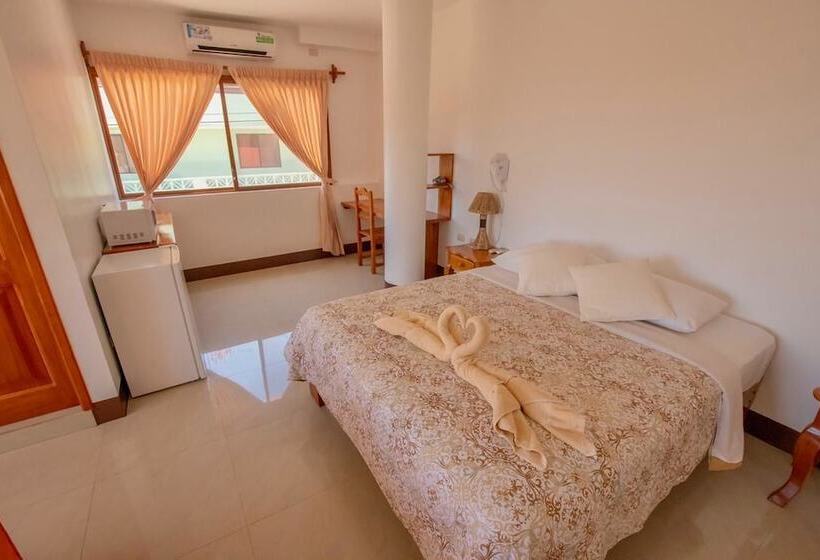 Полулюкс Вид на Море, Hostal Tongo Reef