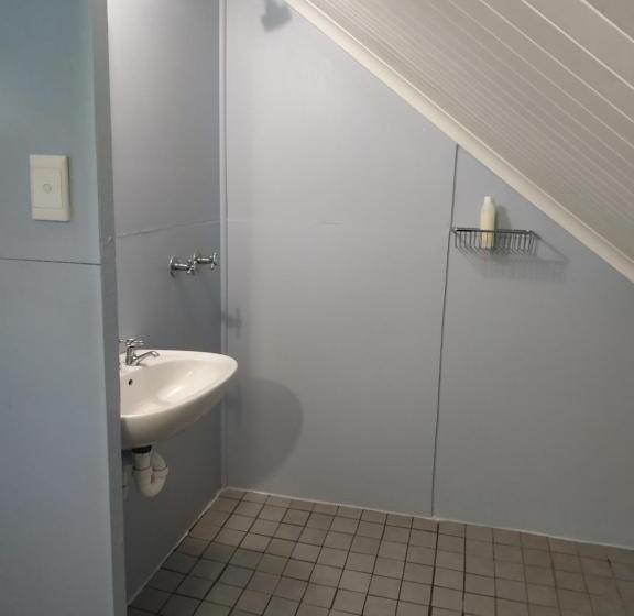 이코노미 룸, 33 Berg Selfcatering