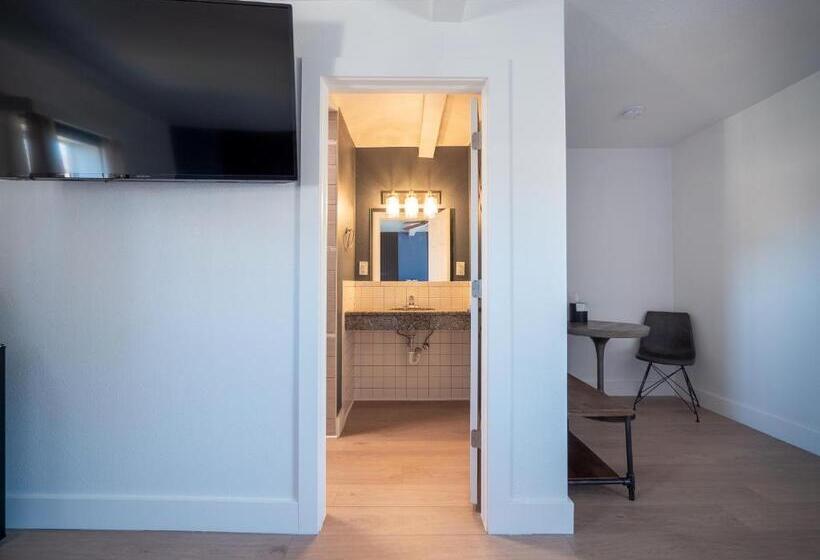 Quarto Estandar, Balanced Rock Inn