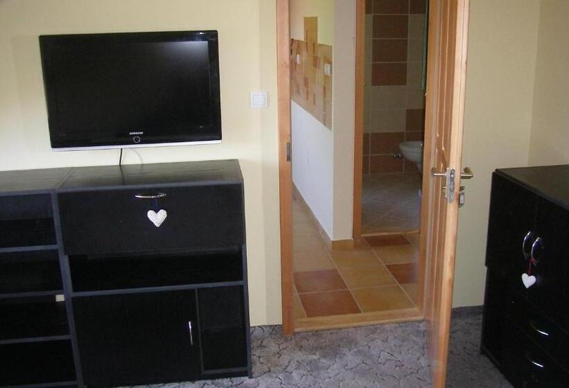 Апартаменты 2 Спальни, Pálma Apartmanház Harkány