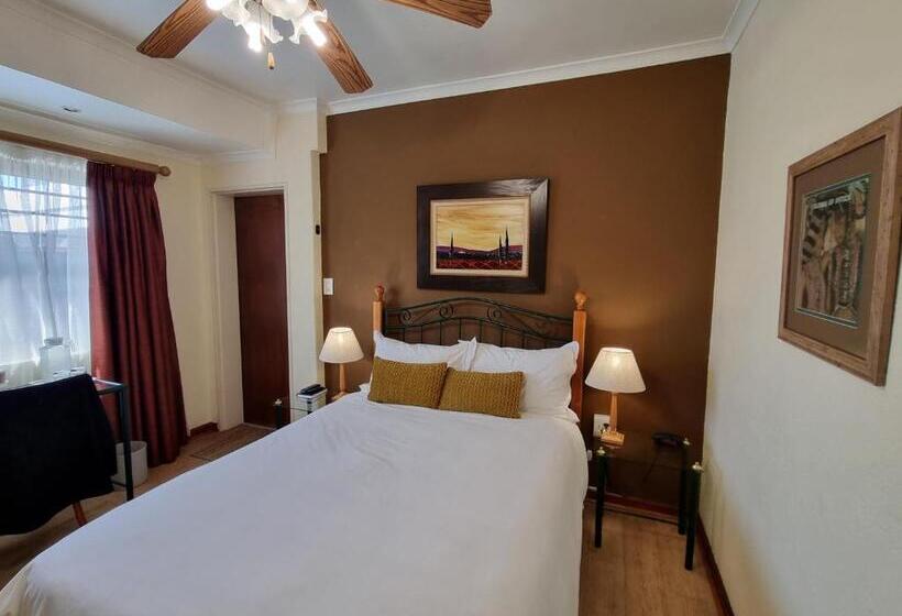 Номер Стандарт, Old Oak Guest House