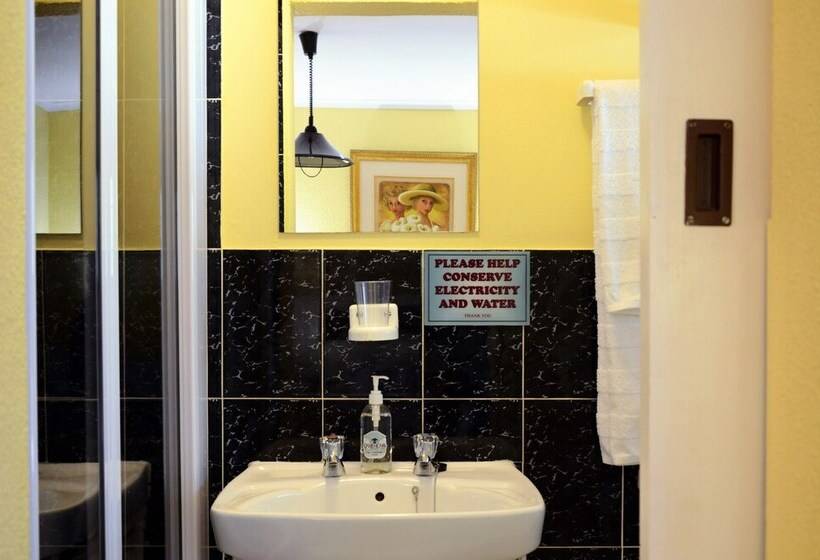 Номер Стандарт, Old Oak Guest House