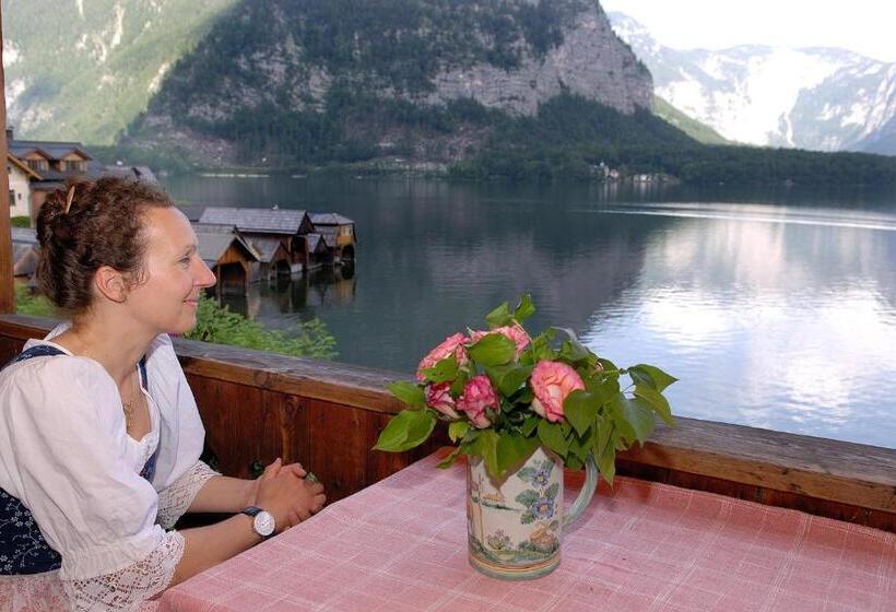 스탠다드 트리플 룸, Bräugasthof Hallstatt