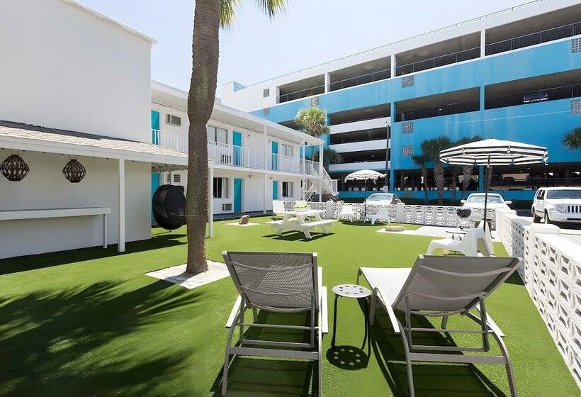 اتاق استاندارد, Waikiki Village Retro