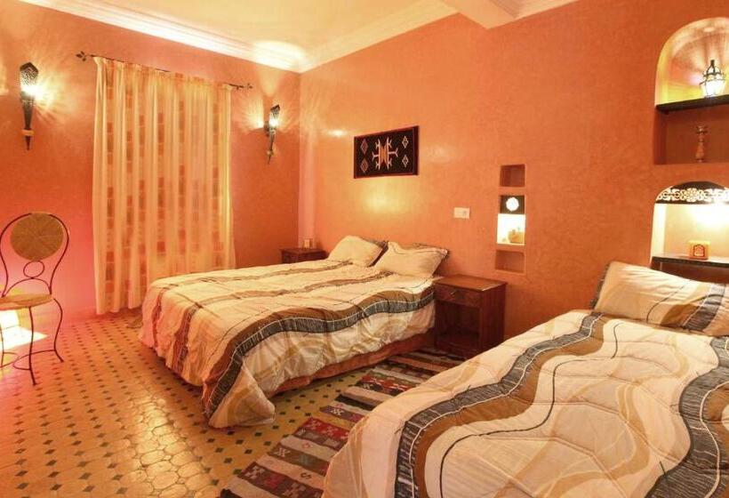إستوديو قياسى مزودة بتراس, Dar Rio Oro