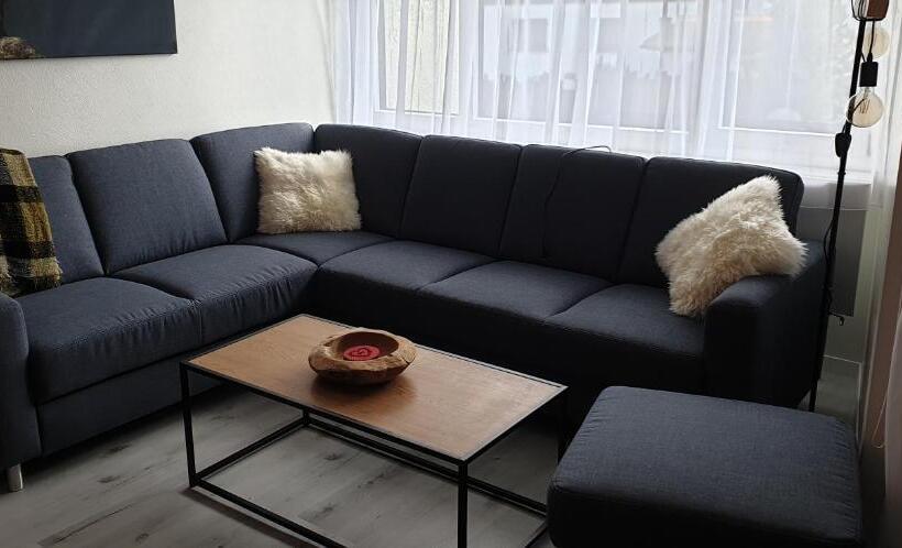 １ベッドルームのデラックスアパートメント, Ferienwohnungen Chesa Clois 24