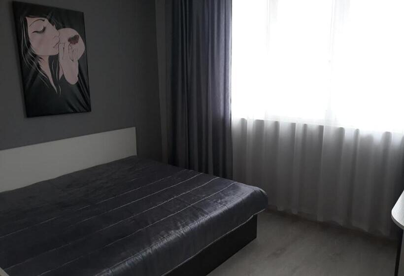 Апартаменты 1 Спальня с Террасой, Guest House Perla