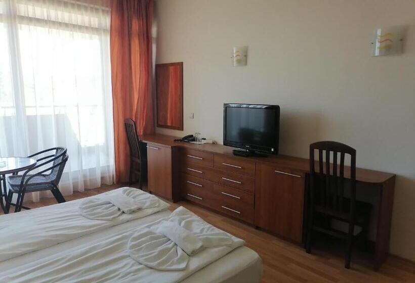Номер Стандарт с Балконом, Aparthotel Vris