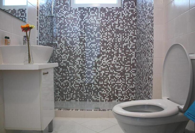Апартаменты 1 Спальня с Балконом, Guest House Ask