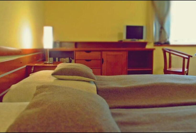 اتاق استاندارد چهار تخته, The Zen Hostel   Posticum