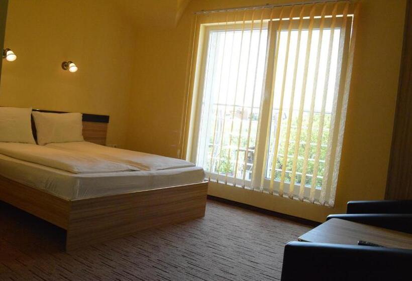 اتاق استاندارد, Pensiunea Beverly Hills