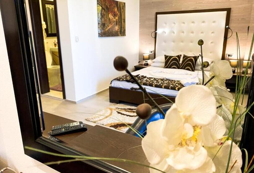 اتاق راحتی, Residence Apartments