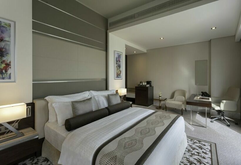 Полулюкс, Renaissance Business Bay Hotel, Dubai