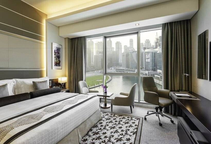 Номер Клуб Кровать Кинг, Renaissance Business Bay Hotel, Dubai
